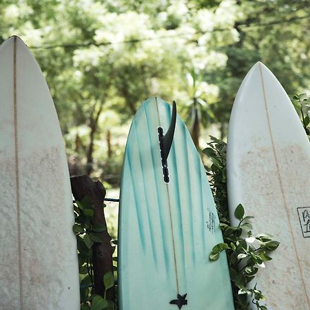 לינה וארוחת בוקר Mola Mola Surf פופויו מראה חיצוני תמונה